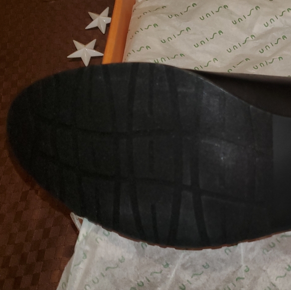 Booties - Picture 4 of 7